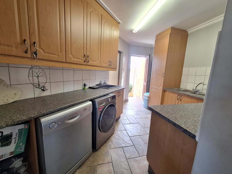 3 Bedroom Property for Sale in Island View Western Cape